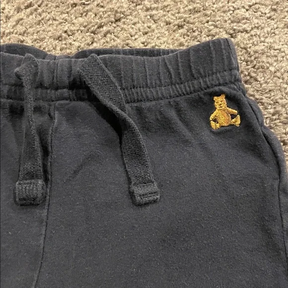 Baby Gap 6-12m Shorts with Gap Bear Logo on front - Picture 2 of 4